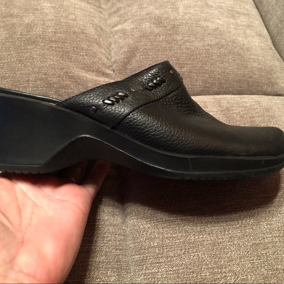 Bass Genuine Leather Black Mules - Picture 6 of 10